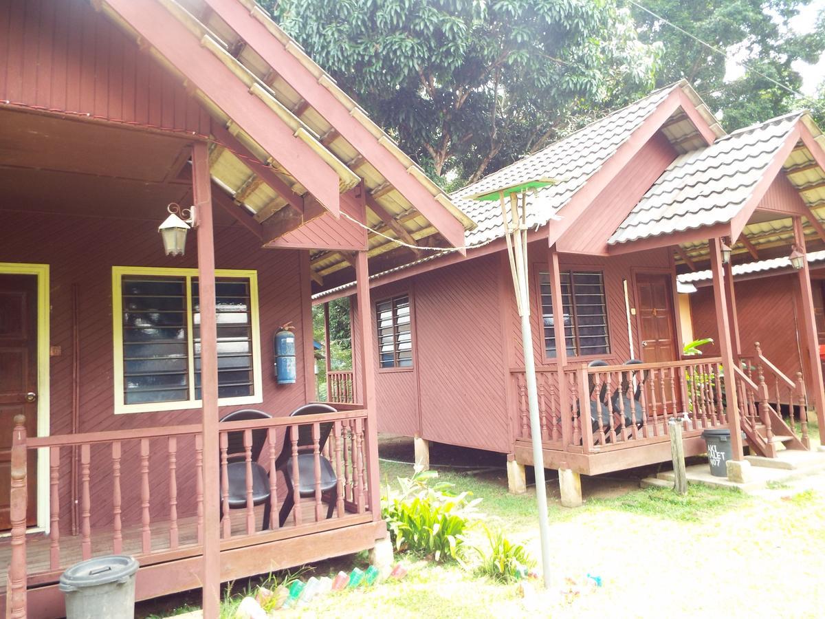 Mahseer Chalet Villa Kuala Tahan Exterior photo